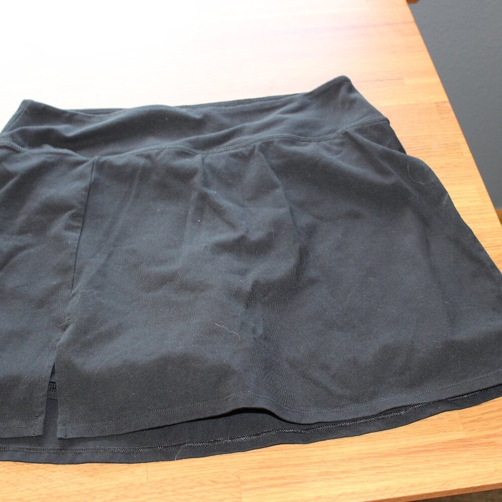 Old Navy Active Skort Size M Powerchill Extra High Rise Go-Dry Black